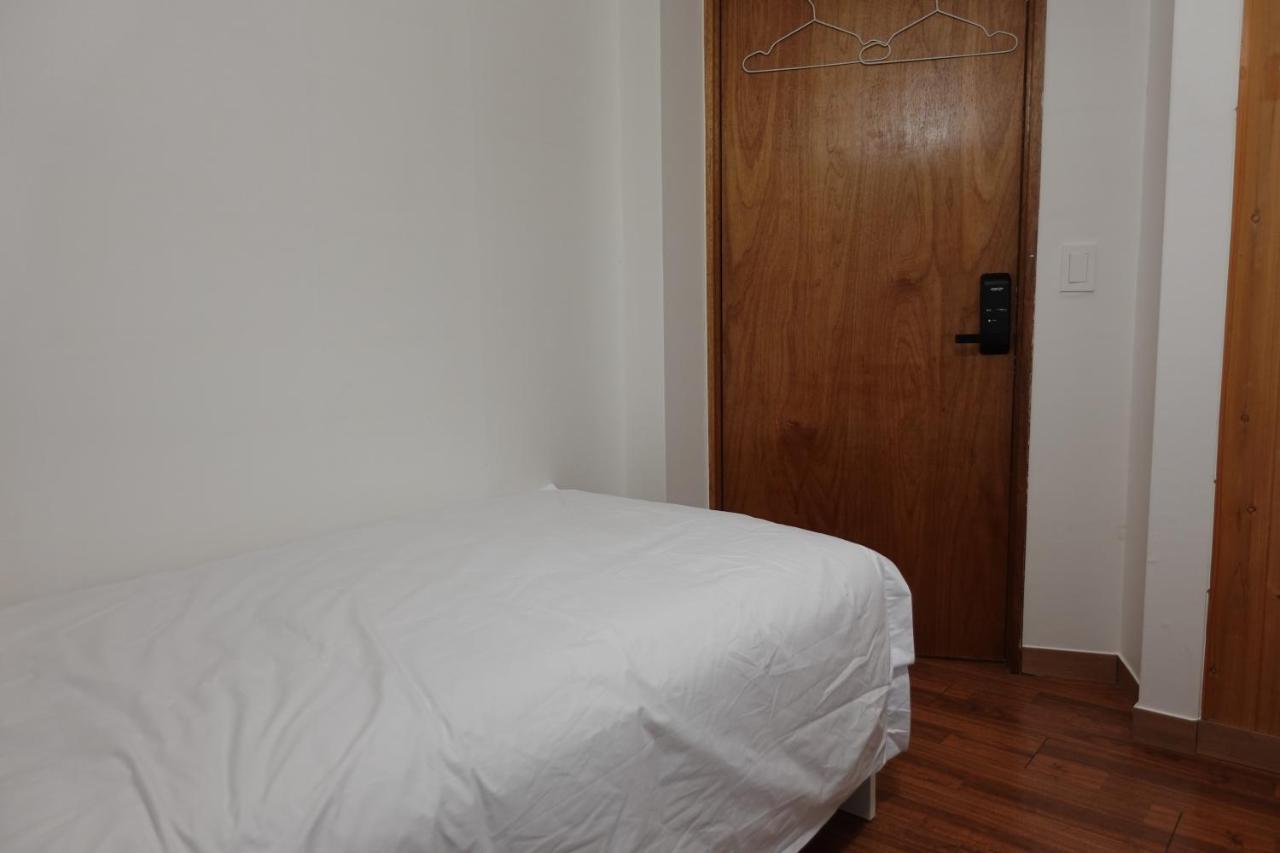 Hostel Jl In Chung-Jeong โซล ภายนอก รูปภาพ