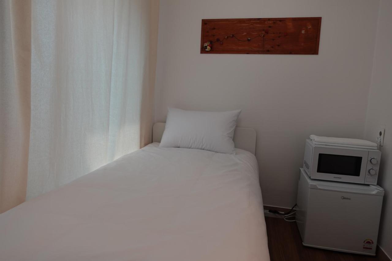 Hostel Jl In Chung-Jeong โซล ภายนอก รูปภาพ