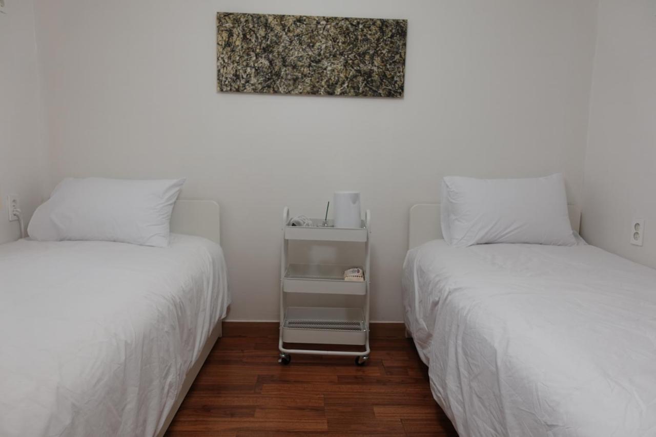 Hostel Jl In Chung-Jeong โซล ภายนอก รูปภาพ