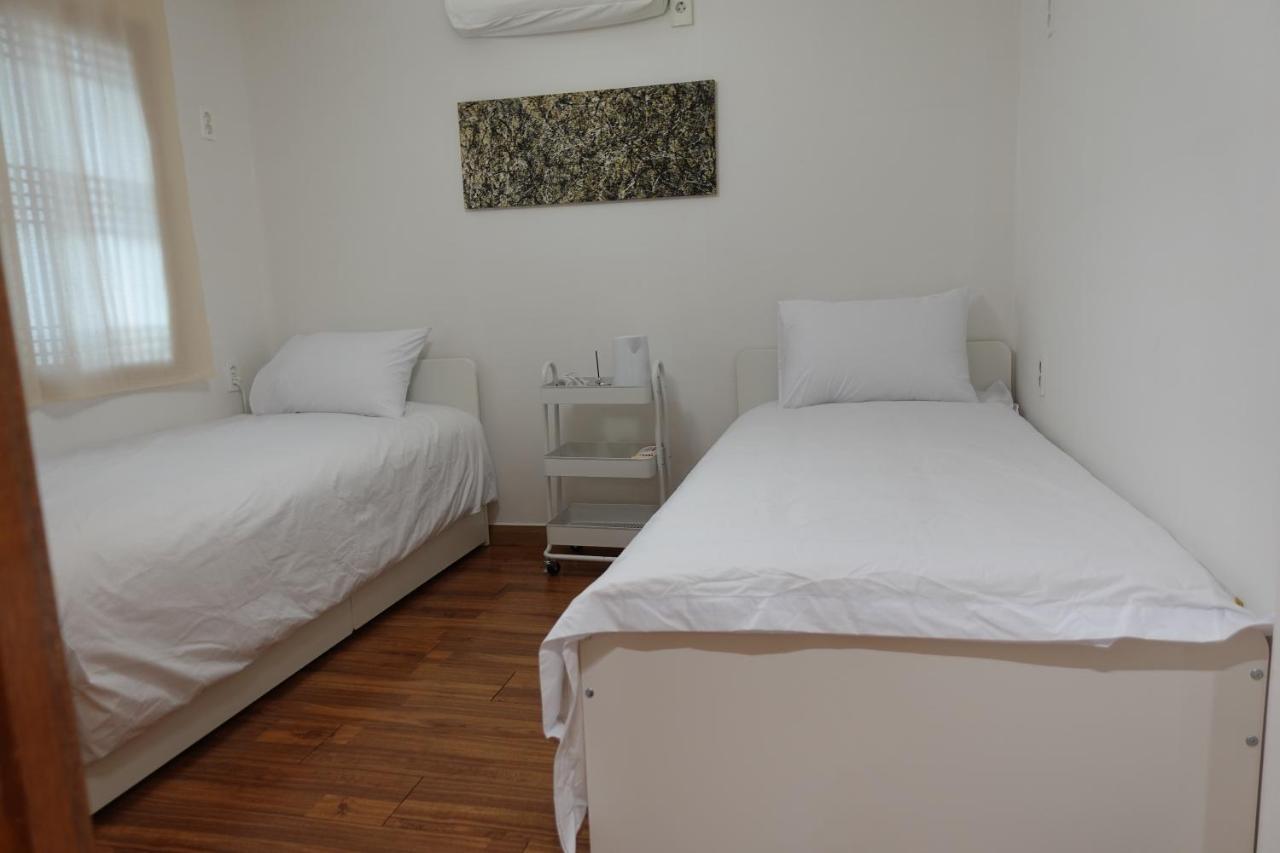 Hostel Jl In Chung-Jeong โซล ภายนอก รูปภาพ