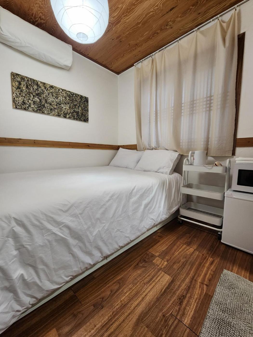 Hostel Jl In Chung-Jeong โซล ภายนอก รูปภาพ