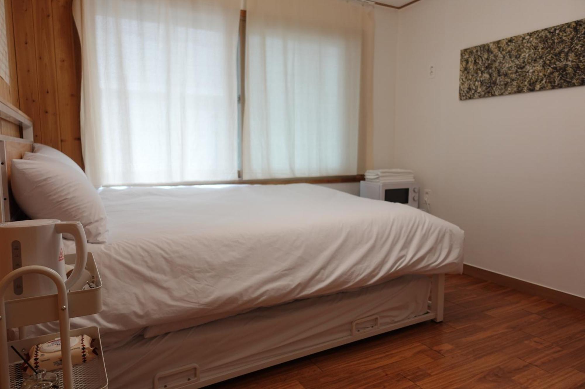 Hostel Jl In Chung-Jeong โซล ภายนอก รูปภาพ